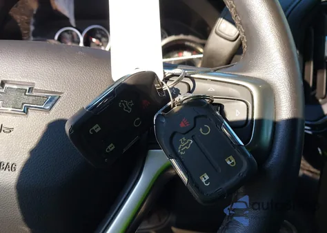 2021 Chevrolet Silverado 1500 4Wd Short Bed Rst z USA, uszkodzony, nr VIN 1GCUYEEL9MZ380435